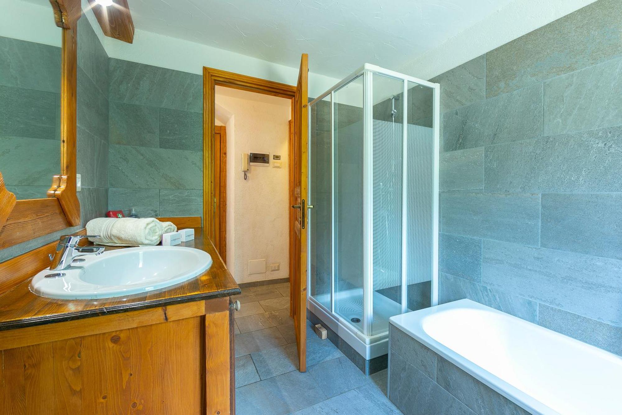 Miramonti 21 Ski In - Ski Out - Happy Rentals Sauze D'Oulx Ngoại thất bức ảnh